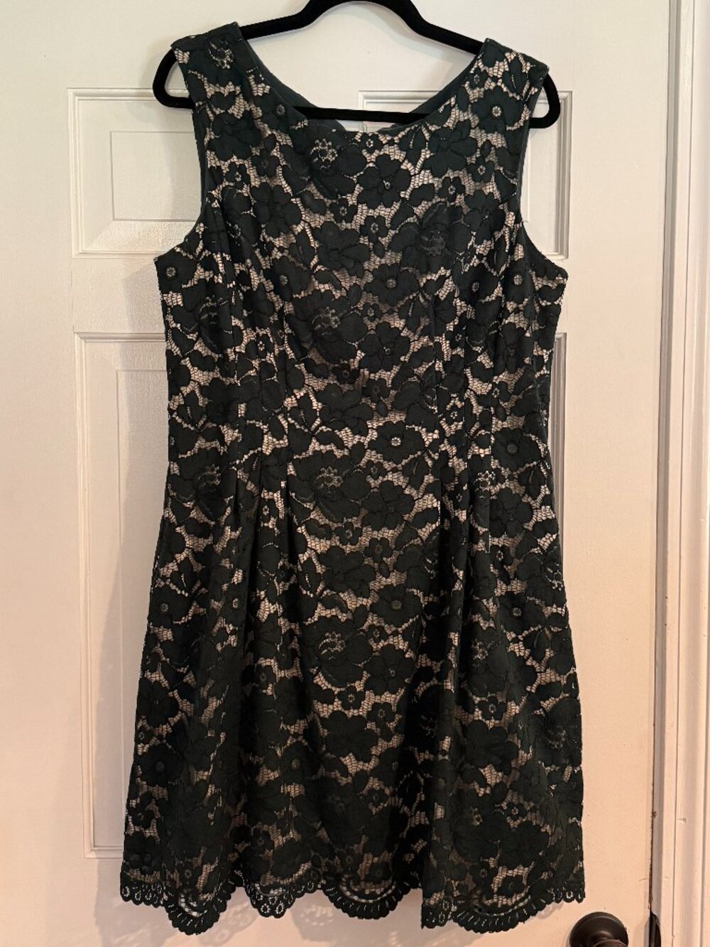 Dark Green Lace Floral Dress